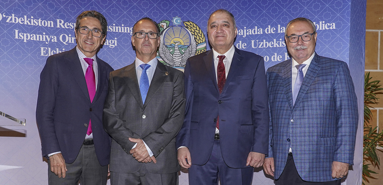 José María Chiquillo, cónsul de Uzbekistán